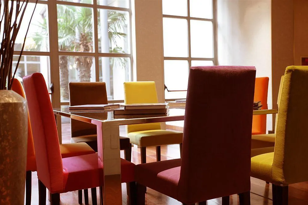 Townhouse 12 Hotel Milan 4*,  Italy